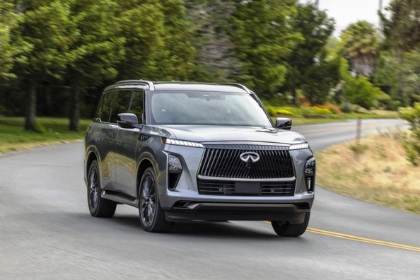 Infiniti QX80 otrā paaudze: tehniskie parametri, komplektācijas, foto Foto 1