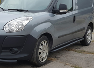 Fiat Doblo II 2010–2022 Sānu caurules Black (2 gab., nerūsējošais tērauds) 70 mm, standarta bāze foto 1