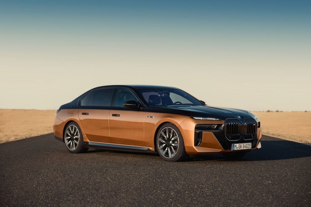BMW i7 M70 (G70) apskats: elektriskais flagmanis ar M raksturu