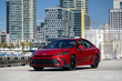 Toyota Camry (XV80) apskats: uzticams jaunās paaudzes hibrīda sedans foto 4