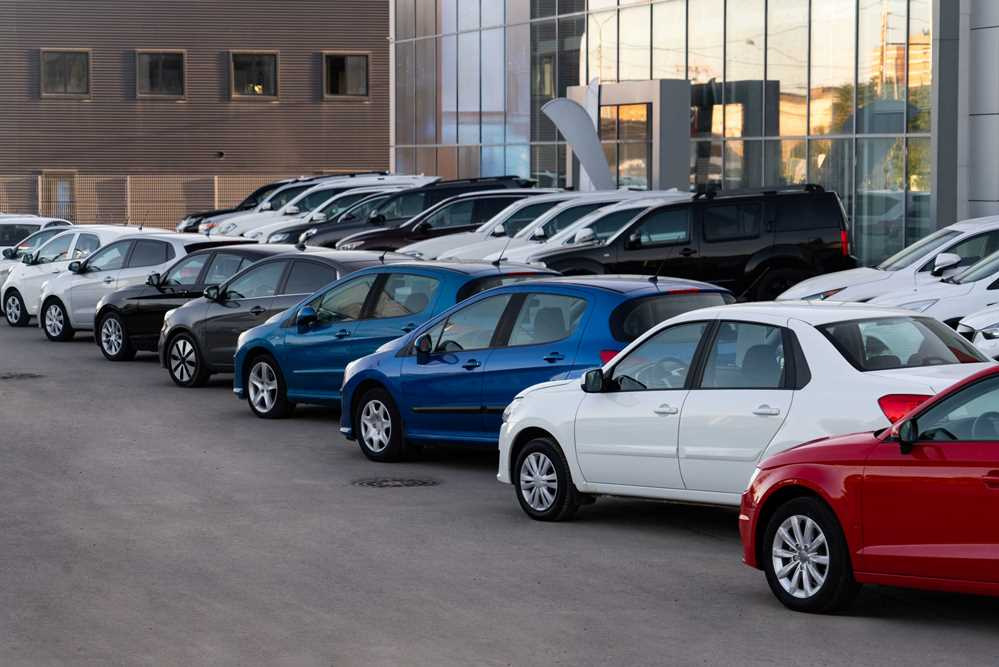 Jauns vai lietots: kuru auto iesācējam labāk pirkt?