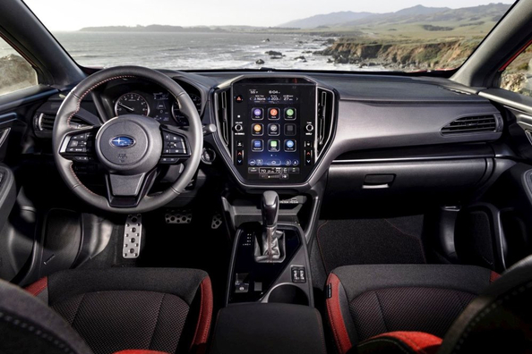 Subaru Impreza RS: sportisks hečbeks ar simetrisko pilnpiedziņu Foto 5
