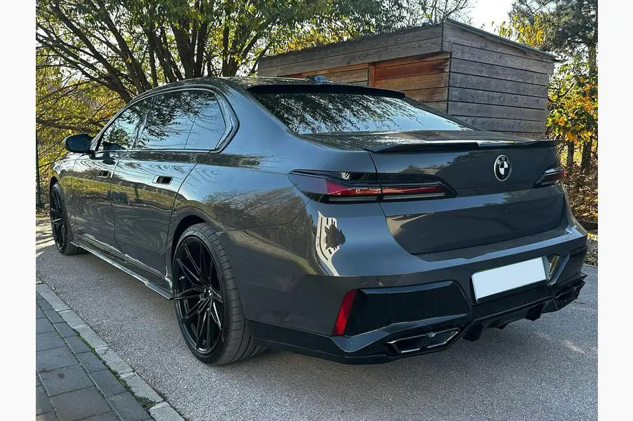 BMW 7. sērija G70/G71 2022– Spoileris Image