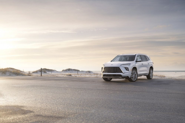 Buick Enclave III: Jaunās paaudzes premium amerikāņu krosovers