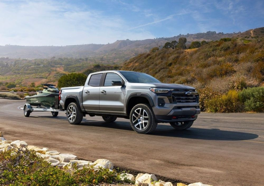 Trešās paaudzes Chevrolet Colorado: vidēja izmēra pikapa apskats