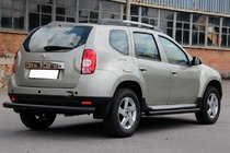 Renault Duster 2008–2017 Aizmugures taisnā aizsargstienis Black (nerūsējošais tērauds) foto 2