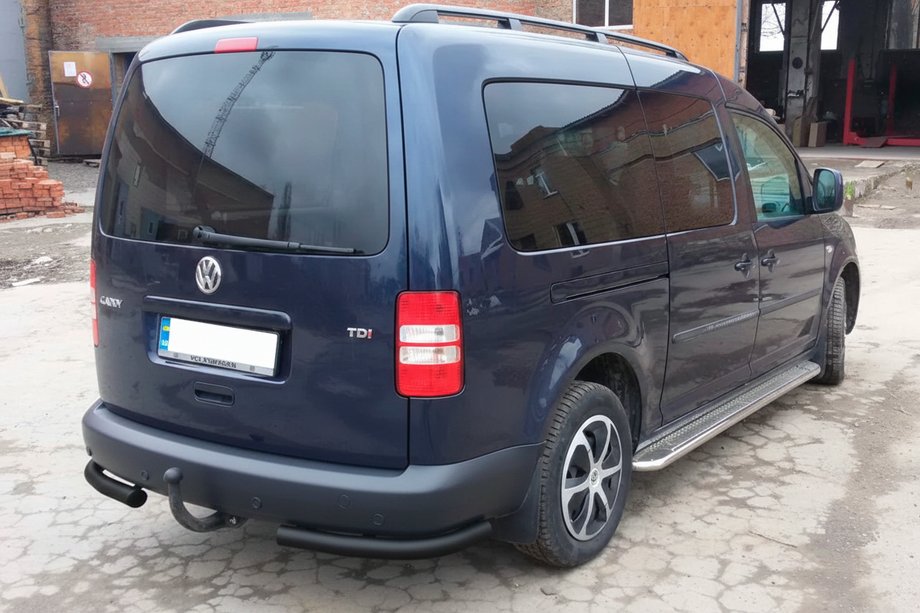 Volkswagen Caddy 2010–2015 Aizmugures stūra elementi AK003 Black (2 gab., nerūsējošais tērauds) Foto 6