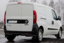 Fiat Doblo II 2010–2022 Aizmugurējie stūra aizsargstieņi AK003 Black (nerūsējošais tērauds) foto 2