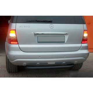 Aizmugurējais aizsargstienis AK006 Black (nerūsējošais tērauds) Mercedes ML W163 1997–2005