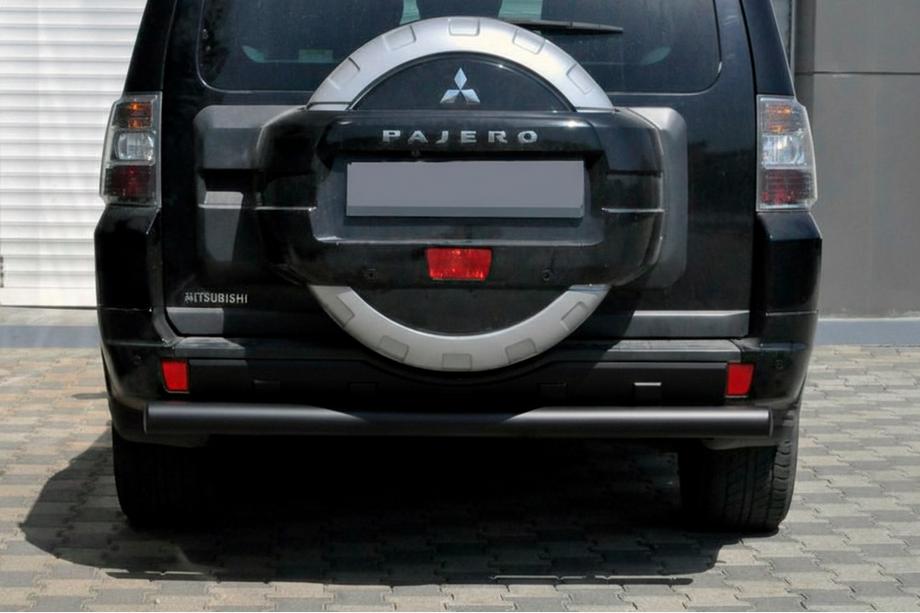 Mitsubishi Pajero Wagon IV 2006–2021 Aizmugurējais aizsargstienis AK002 Black (nerūsējošais tērauds) Foto 1