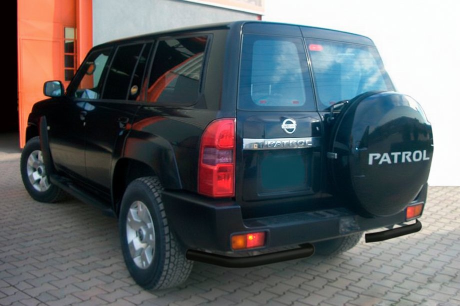 Nissan Patrol Y61 1997–2011 Aizmugures stūri AK003 Black (2 gab., nerūsējošais tērauds) Image