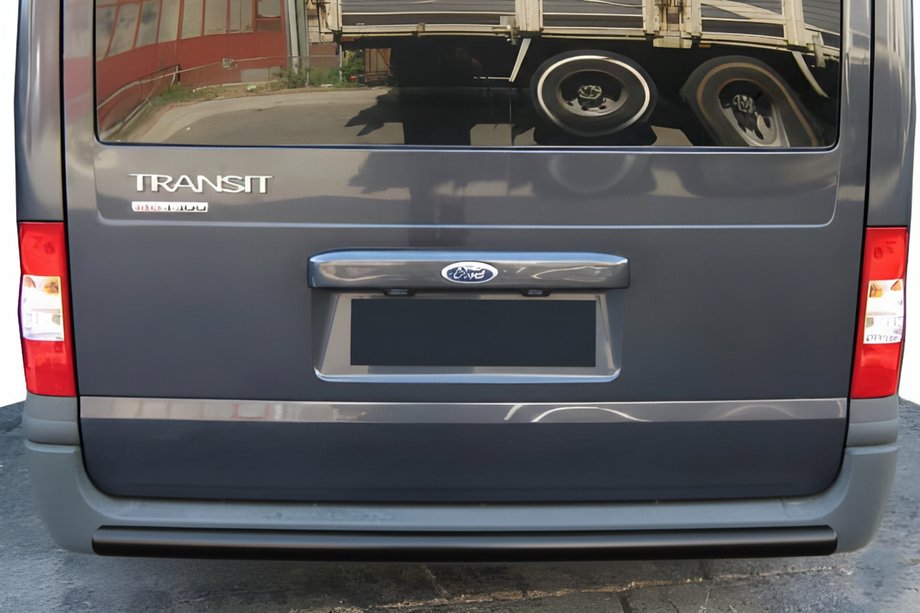 Ford Transit 2000–2014 Aizmugurējais aizsargstienis AK002 Black (nerūsējošais tērauds) Image