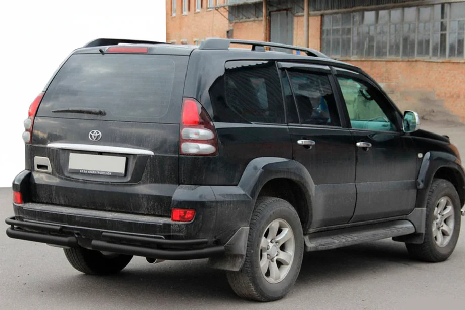 Toyota Land Cruiser Prado 120 2002–2009 Aizmugurējie dubultie stūra stieņi AK003-1 Black (2 gab., nerūsējošais tērauds) Image