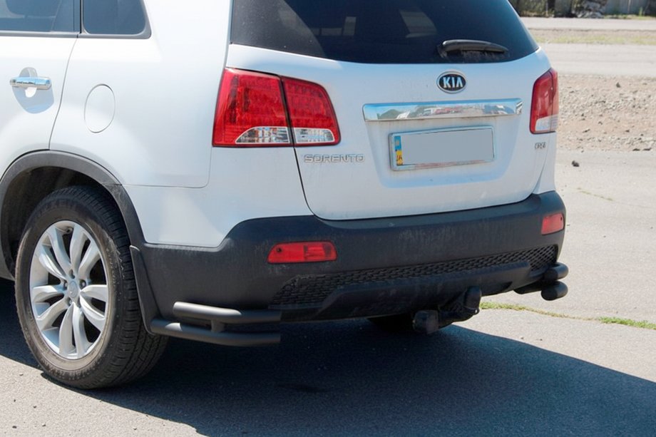 Kia Sorento II XM 2009–2014 Aizmugurējie dubultie stūra loki AK003-подвійний Black (nerūsējošais tērauds) Foto 1