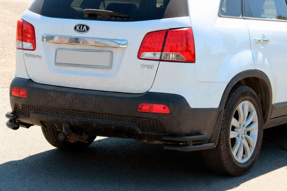 Kia Sorento II XM 2009–2014 Aizmugurējie dubultie stūra loki AK003-подвійний Black (nerūsējošais tērauds) Foto 3