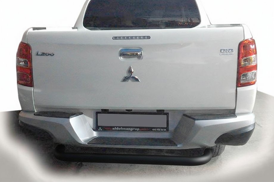 Mitsubishi L200 2015–2024 Aizmugurējais aizsargstienis AK007 Black (nerūsējošais tērauds) Image
