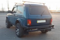 Lada Niva un Urban 1977– Aizmugures aizsargstienis AK002 dubults Melns foto 1