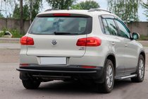Volkswagen Tiguan 2007–2016 Aizmugures aizsargstienis AK002-2 Black (nerūsējošais tērauds) foto 3