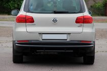 Volkswagen Tiguan 2007–2016 Aizmugures aizsargstienis AK002-2 Black (nerūsējošais tērauds) foto 2