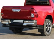 Toyota Hilux 2015– Aizmugurējā stīpa AK005-2 Black (nerūsējošais tērauds) foto 3