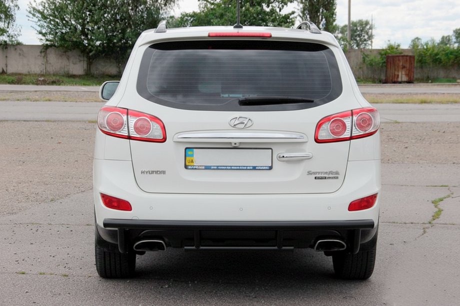 Hyundai Santa Fe 2 2006–2012 Aizmugures aizsargloks AK002-2 Black (nerūsējošais tērauds) Image