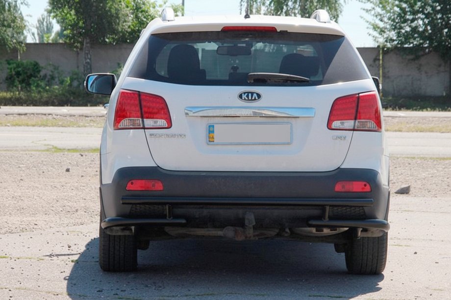 Kia Sorento II XM 2009–2014 Aizmugurējais aizsargstienis AK003-2 Black (nerūsējošais tērauds) Foto 4