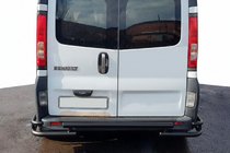 Opel Vivaro 2001–2015 Aizmugurējais aizsargstienis AK-Special Black (nerūsējošais tērauds) foto 1