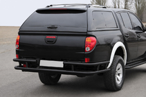 Mitsubishi L200 2006–2015 Aizmugurējais aizsargstienis AK0022 Black (nerūsējošais tērauds) foto 1