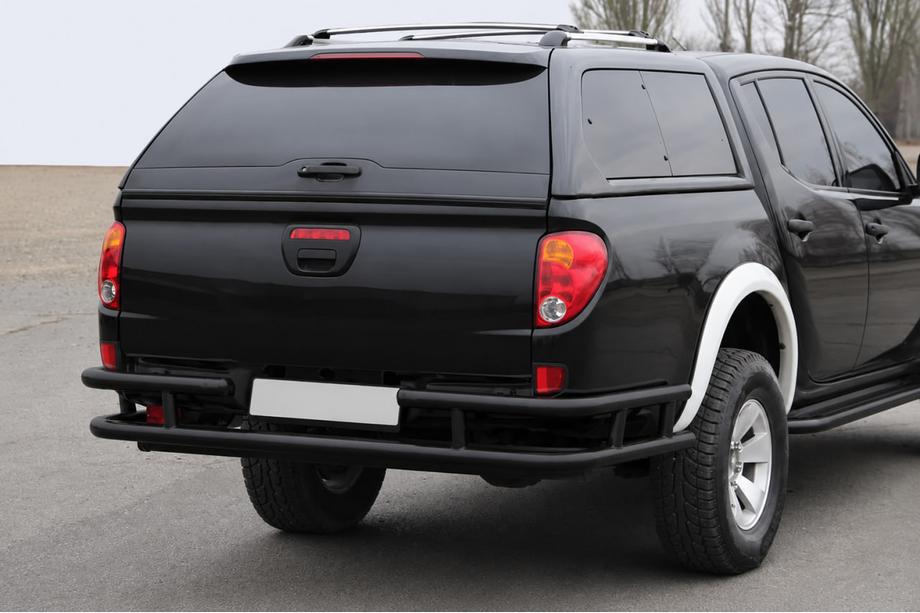 Mitsubishi L200 2006–2015 Aizmugurējais aizsargstienis AK0022 Black (nerūsējošais tērauds) Image