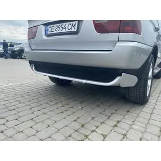 Aizmugurējā bampera uzlika (krāsošanai)
