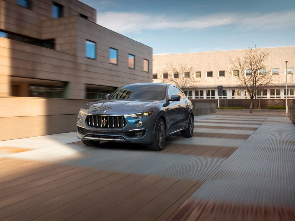 Apskats: Maserati Levante Mild Hybrid – hibrīdais krosovers