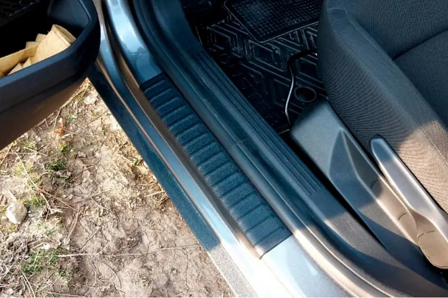 Renault Duster 2024– EuroCap iekšējo sliekšņu uzlikas (matētas, 4 gab., ABS) Foto 1