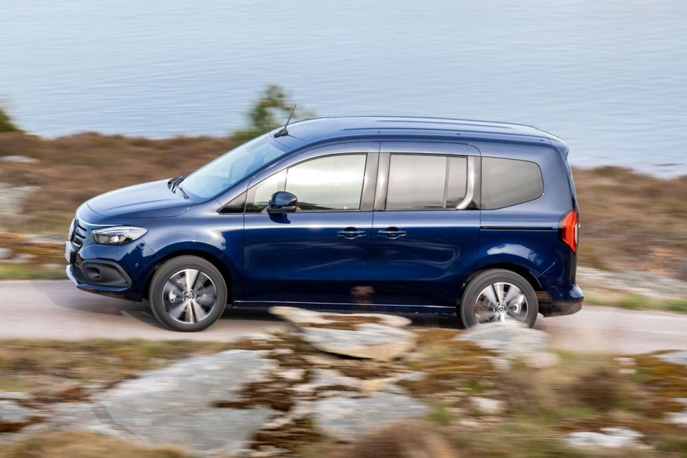 Mercedes-Benz EQT apskats: kompakts elektriskais minivens