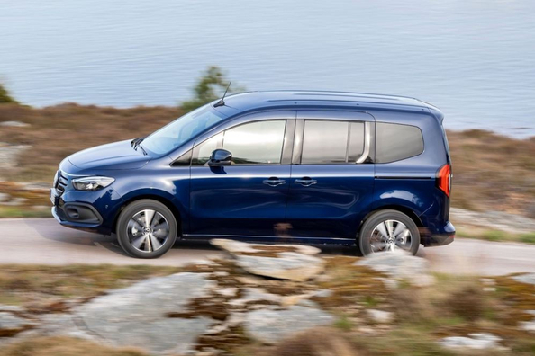Mercedes-Benz EQT apskats: kompakts elektriskais minivens