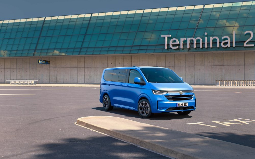 Volkswagen Caravelle T7 (2025) apskats: praktisks biznesa klases minivens