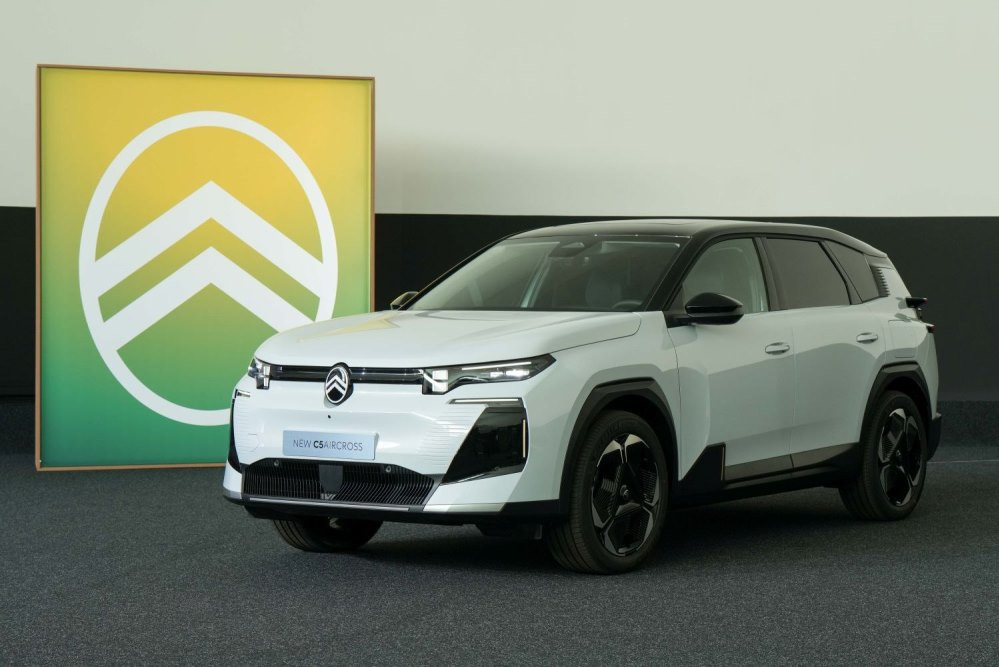 Citroën C5 Aircross Plug-in Hybrid (2025): uzlādējamā krosovera apskats