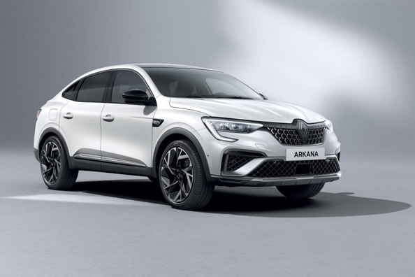 Renault Arkana: stilīga krossoverkupejas apskats