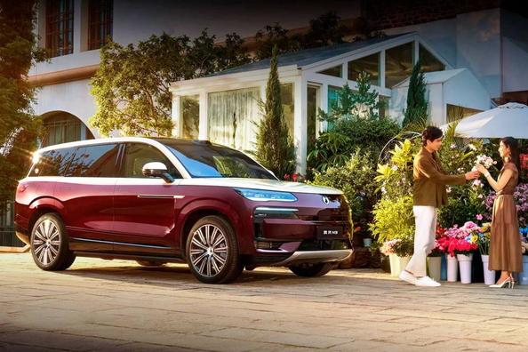 Denza N9 Plug-in Hybrid apskats: BYD flagmaņa hibrīds