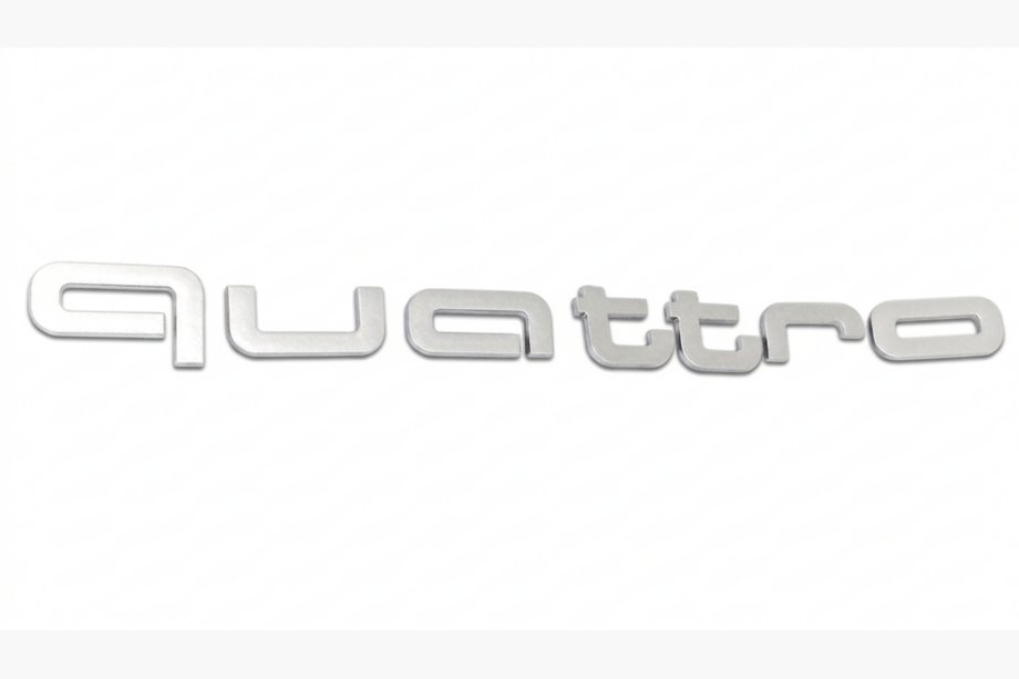 Audi Quattro Grey uzraksta emblēma Foto 1