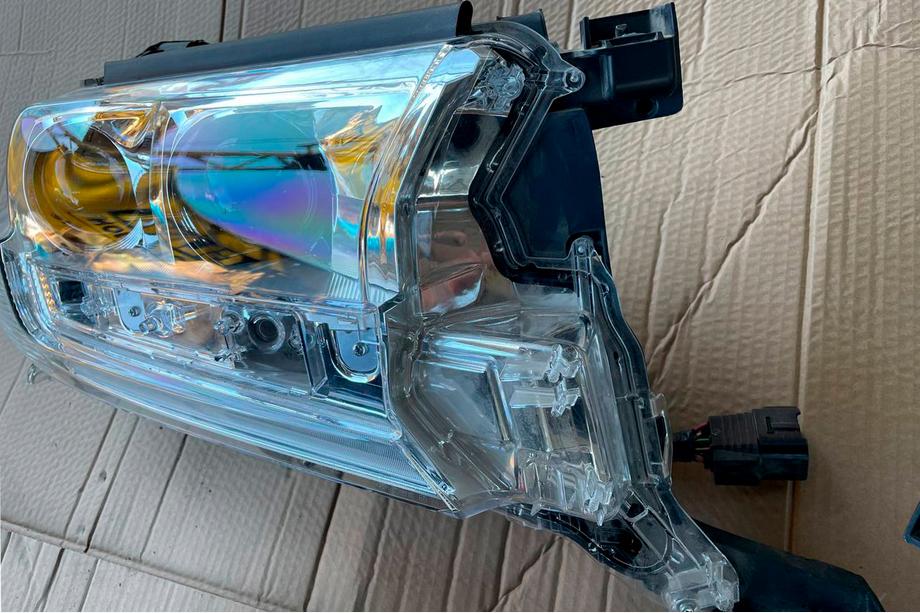 Toyota Land Cruiser 200 2007–2021 Priekšējie lukturi 2016+ (Standart, lietoti) Foto 5