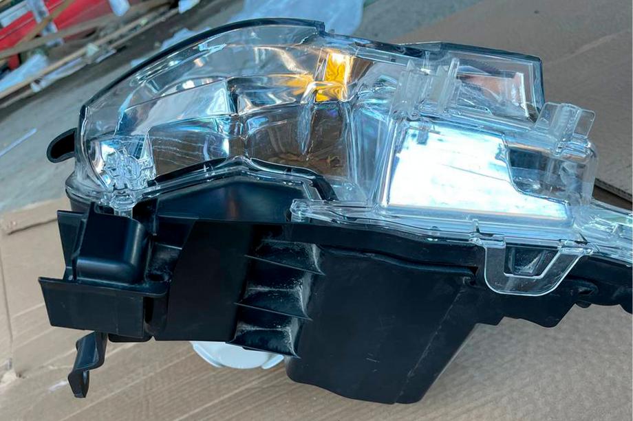 Toyota Land Cruiser 200 2007–2021 Priekšējie lukturi 2016+ (Standart, lietoti) Foto 12