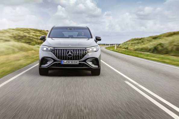 Mercedes-Benz AMG EQE 53 SUV (X294): jaudīgs elektriskais krosovers no AMG Foto 2