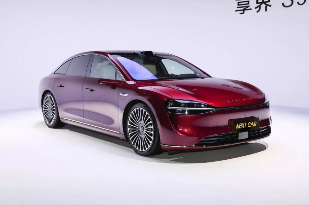 Stelato S9 EV: Huawei flagmaņa elektromobilis sedans