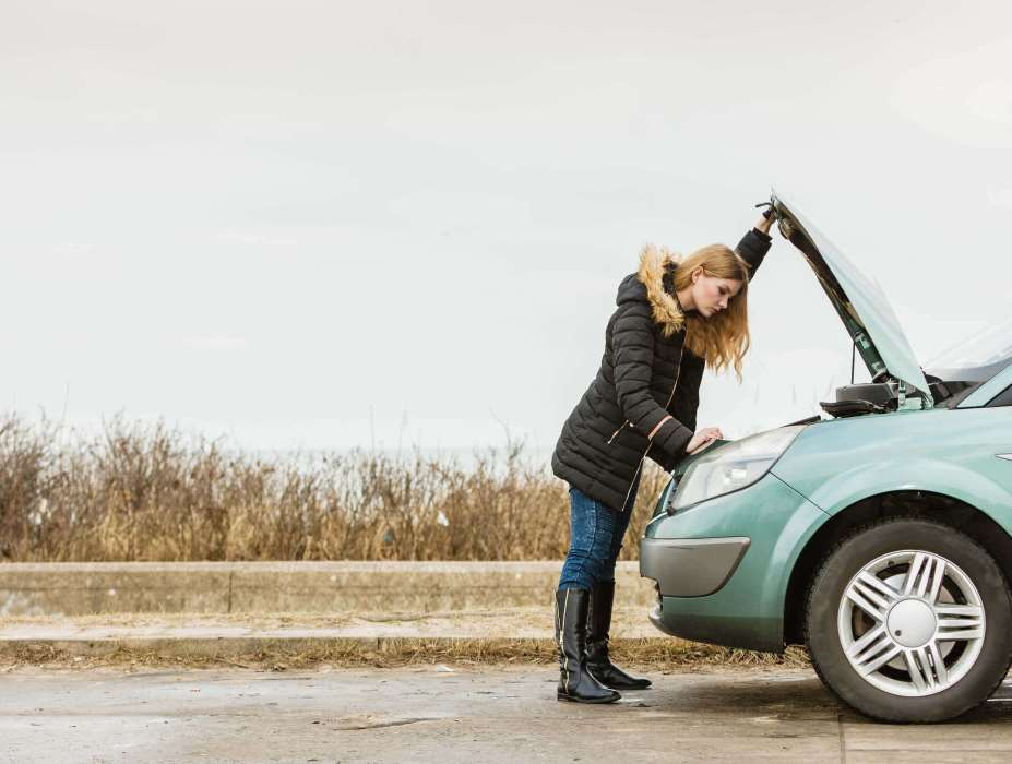 Kāpēc auto aukstā laikā slikti iedarbojas: cēloņi un risinājumi