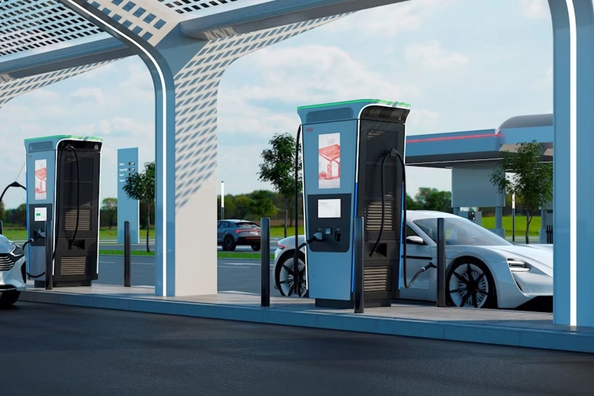 Kā uzlādēt elektroauto uzpildes stacijā: pilns ceļvedis