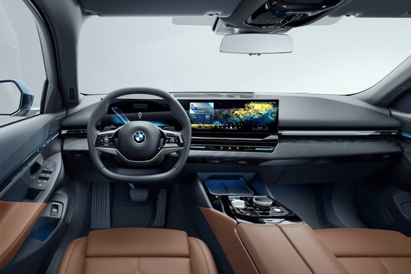 BMW 5 Series Touring (G61): biznesa klases universālis ar premium komfortu Foto 6