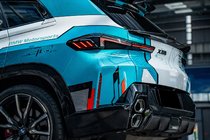 BMW XM G09 2022– Aizmugurējā bufera difuzors AE (oglekļa šķiedra) foto 20