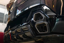 BMW XM G09 2022– Aizmugurējā bufera difuzors AE (oglekļa šķiedra) foto 6