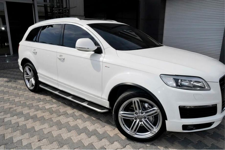Audi Q5 2008–2017 OEM sānu pakāpieni (bez stiprinājumiem, 2 gab., alumīnijs) Image