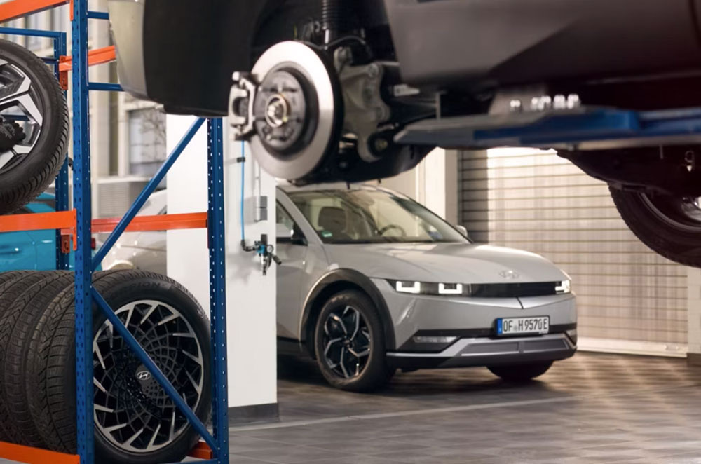 Kas jāapkopj elektromobilī?